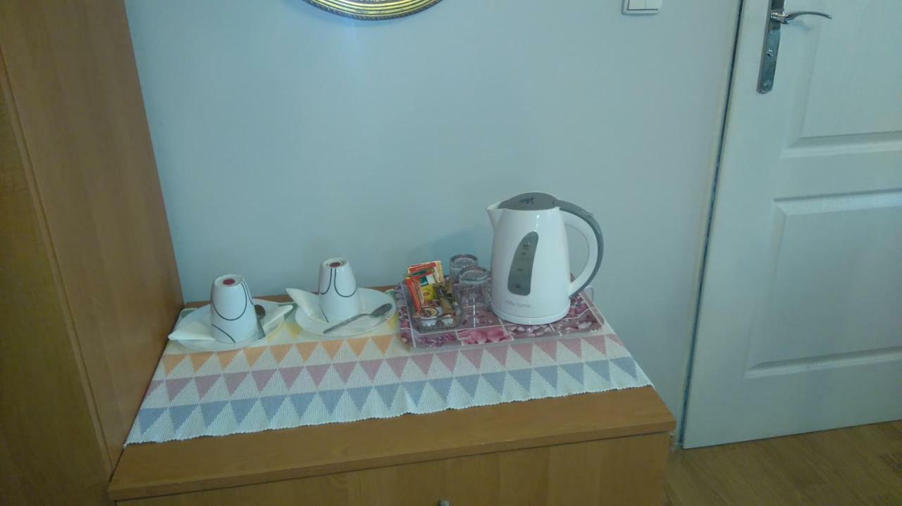 Gosciniec Ella Inn Lipniki Lipniki  Bagian luar foto