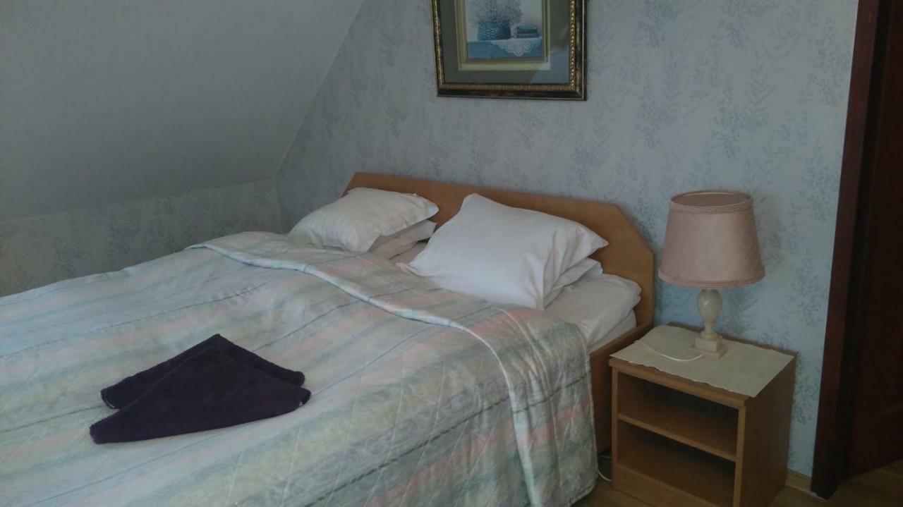Gosciniec Ella Inn Lipniki Lipniki  Bagian luar foto
