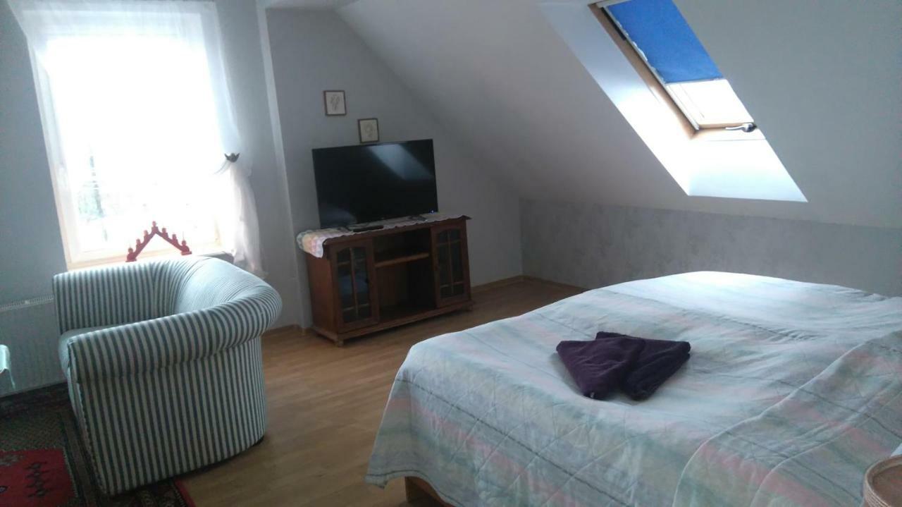 Gosciniec Ella Inn Lipniki Lipniki  Bagian luar foto